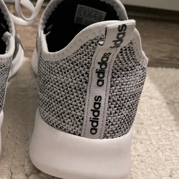 Adidas Women's Cloud Foam Running Sneaker Size 7.5 - Picture 4 of 4